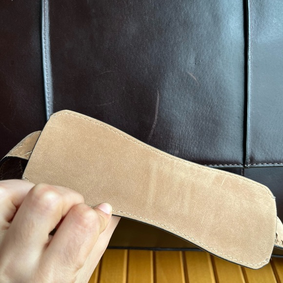 Cole Haan Cow Leather Men’s Crossbody Bag - Picture 8 of 16